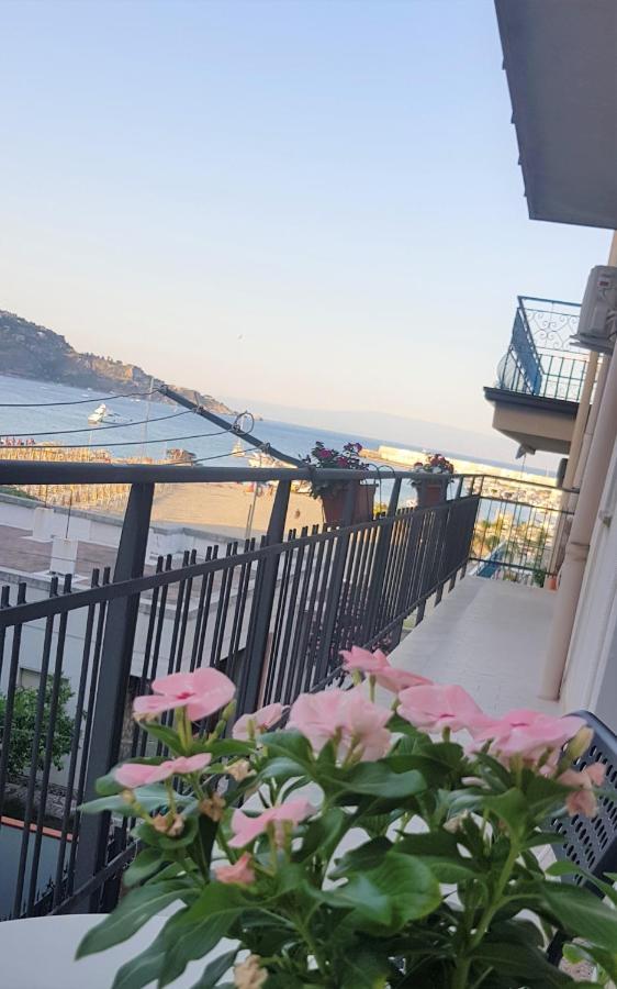 B&B La Costa Di Naxos Giardini Naxos Exterior foto